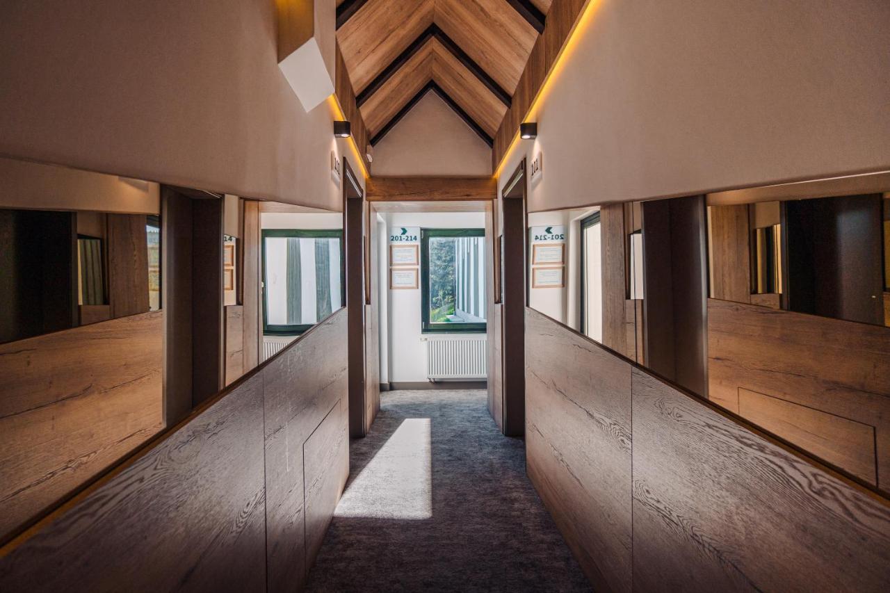 Hotel Forest Pale Extérieur photo